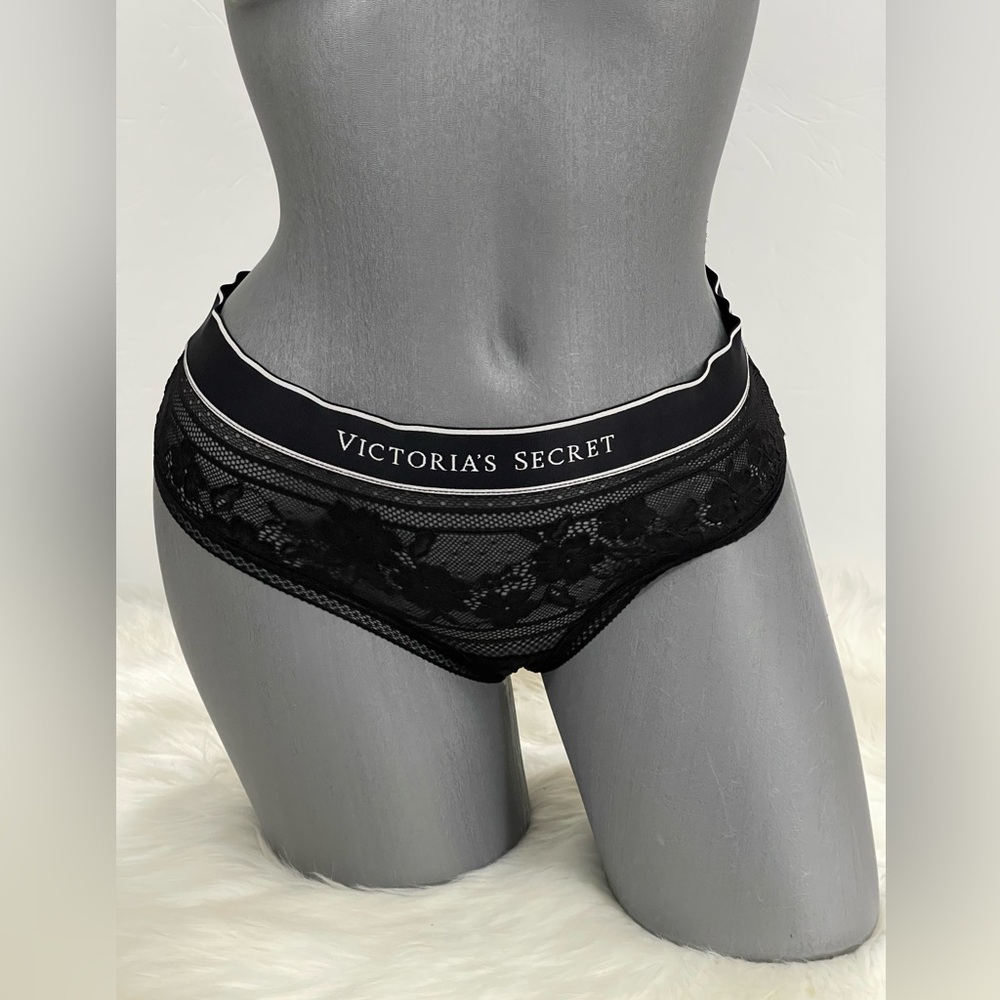 Victorias Secret Logo Lace Hiphugger Panty Underwear. NWT